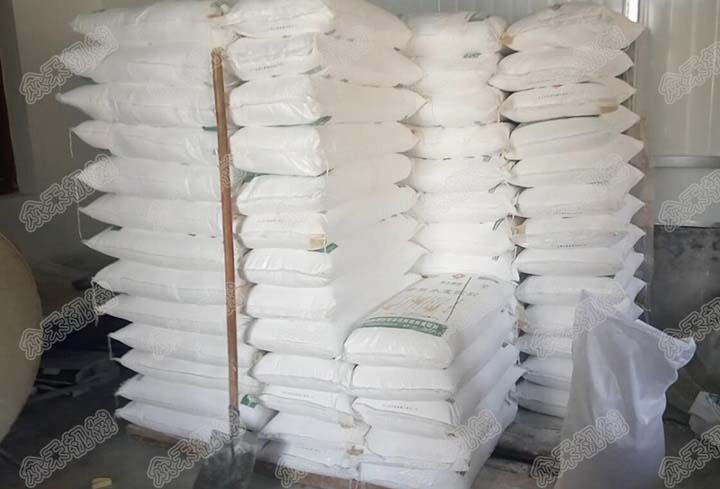 大型多功能面皮機(jī)制作視頻用戶生產(chǎn)涼皮原材料